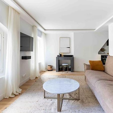 Invalides Palais Bourbon Luxueux Appartement 4P パリ エクステリア 写真