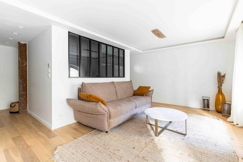 Invalides Palais Bourbon Luxueux Appartement 4P パリ エクステリア 写真