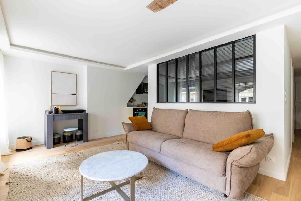 Invalides Palais Bourbon Luxueux Appartement 4P パリ エクステリア 写真